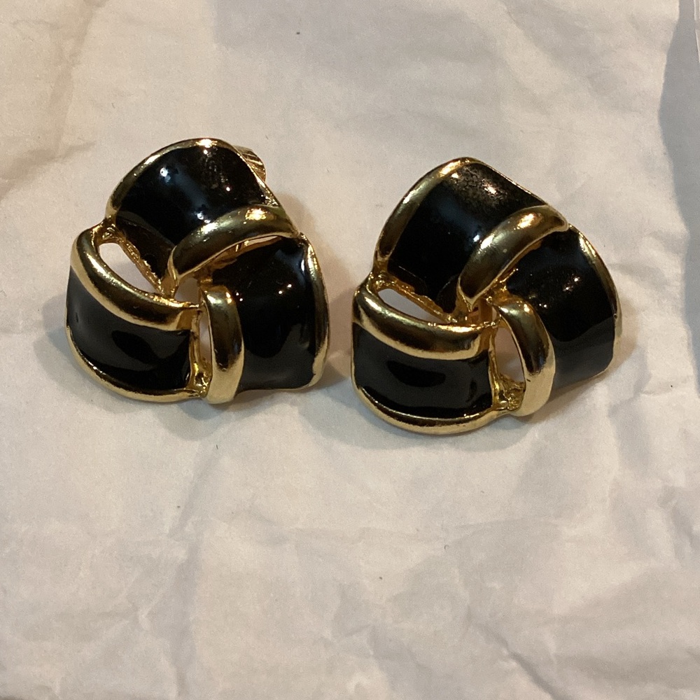 Vintage Gold tone and Black clip on Earrings